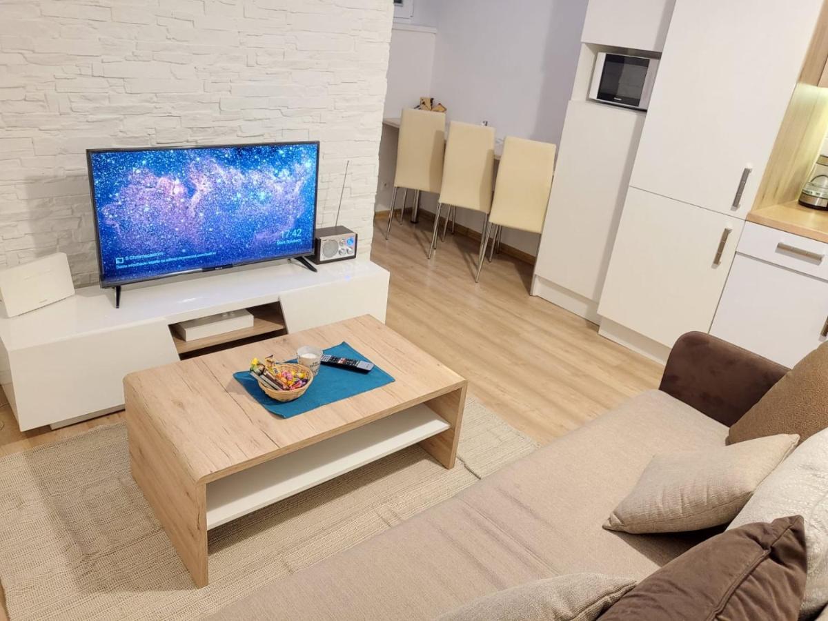 Velky Apartman 3 Bratislava Luaran gambar