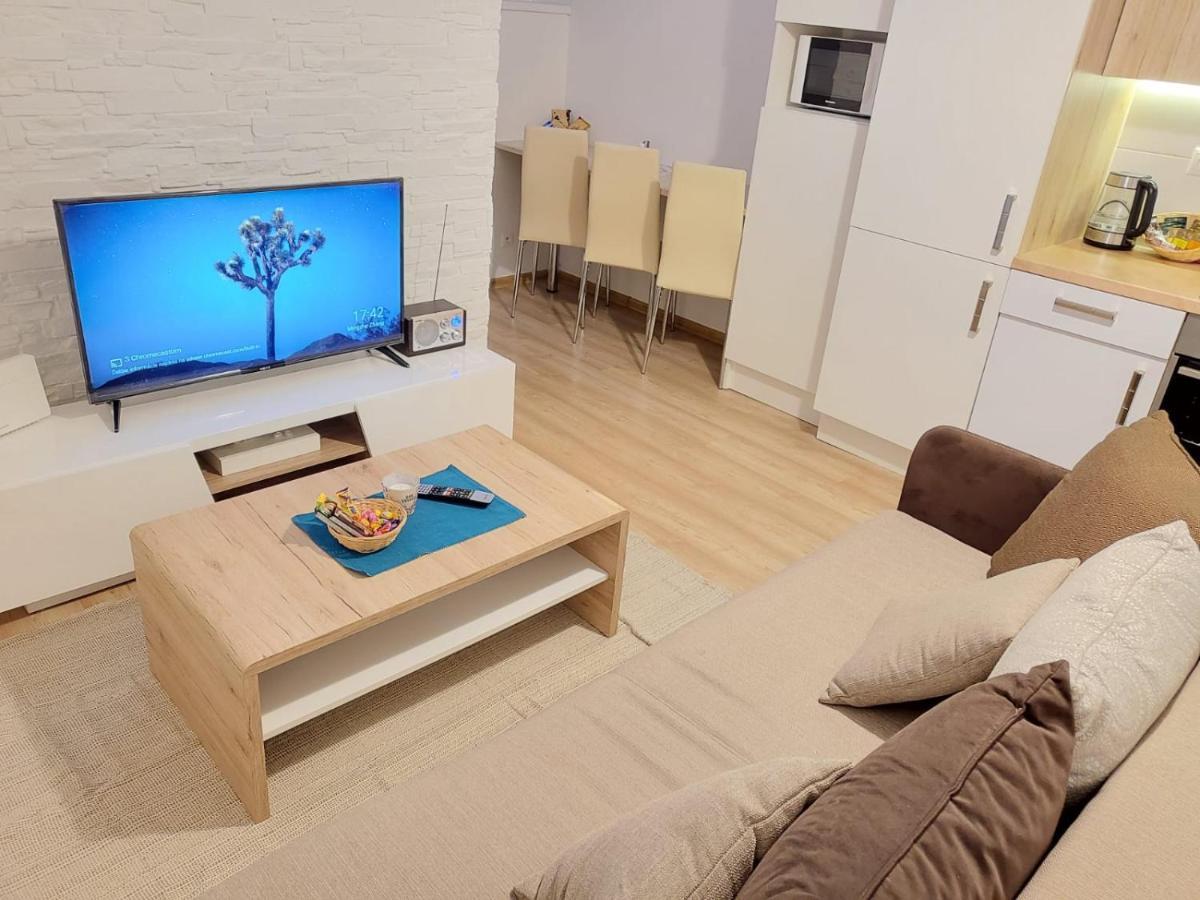 Velky Apartman 3 Bratislava Luaran gambar