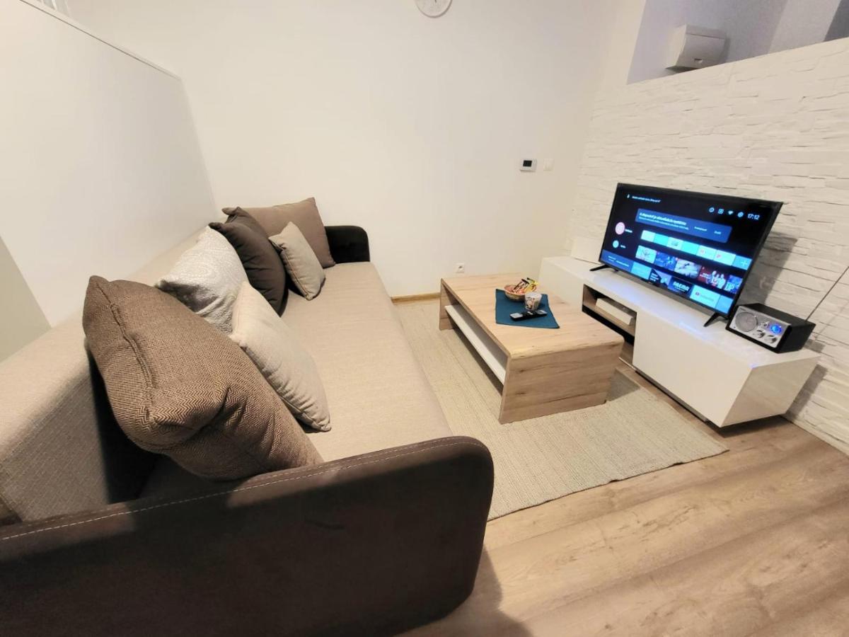 Velky Apartman 3 Bratislava Luaran gambar