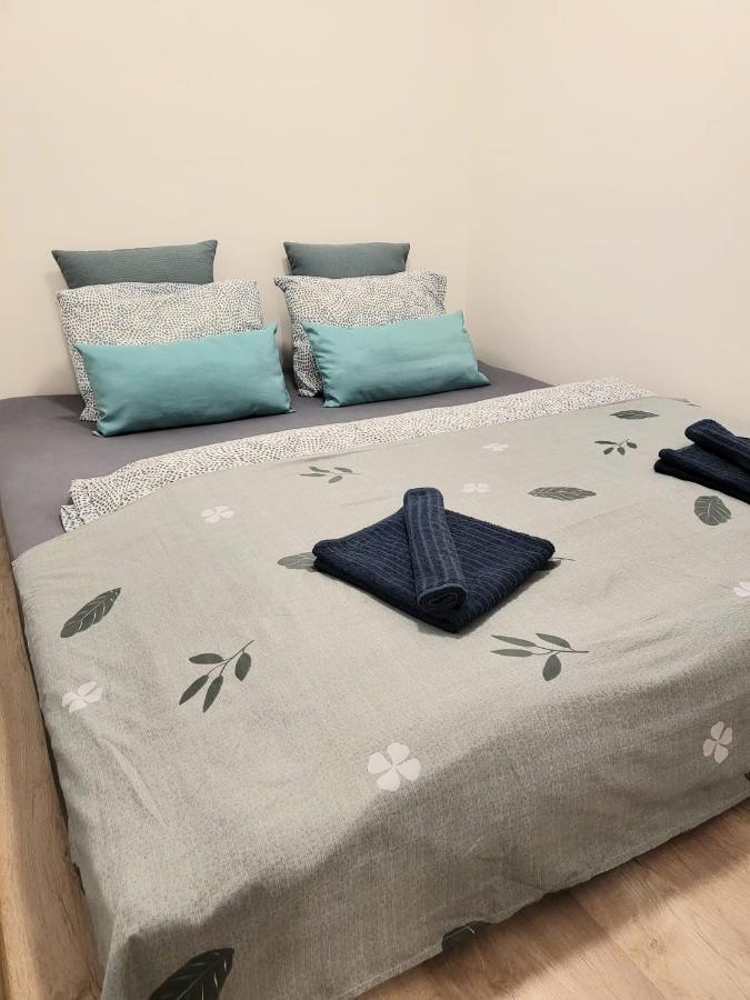 Velky Apartman 3 Bratislava Luaran gambar