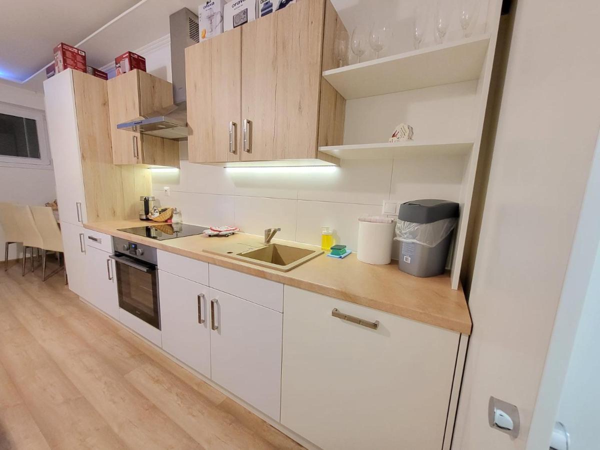 Velky Apartman 3 Bratislava Luaran gambar