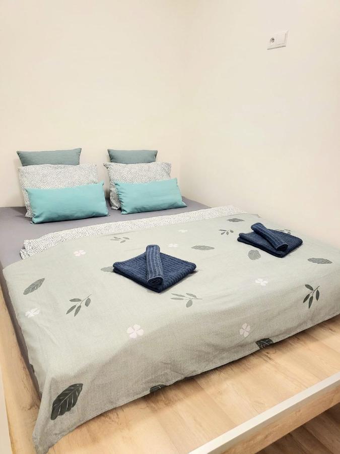 Velky Apartman 3 Bratislava Luaran gambar