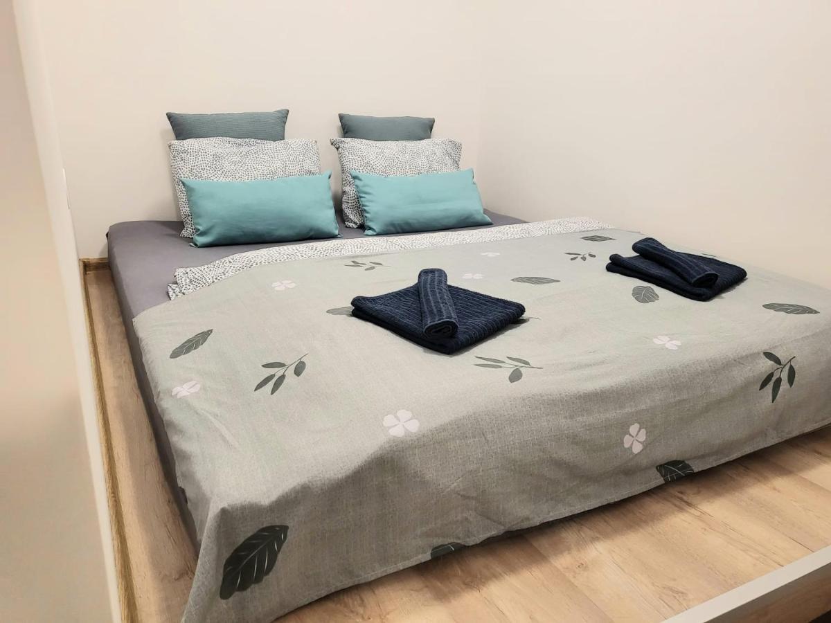 Velky Apartman 3 Bratislava Luaran gambar