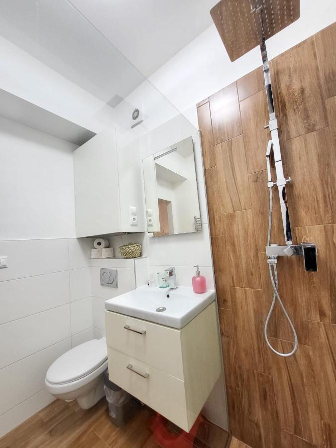 Velky Apartman 3 Bratislava Luaran gambar